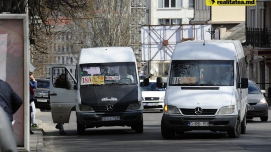 Rutele de microbuz și autobuz private din Chișinău nu vor ieși marți la linie