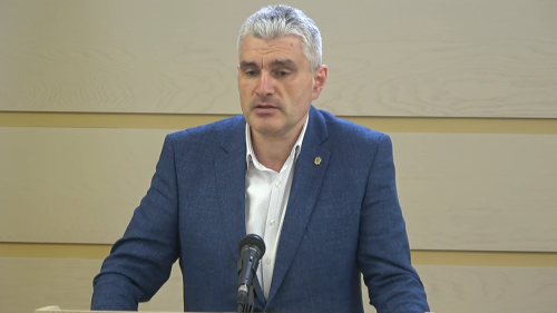 „Epava lui Plahotniuc ne dă lecții de gaze!” – Slusari explodează în fața tăcerii Ministerului Energiei