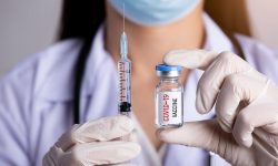 Autoritățile au găsit soluția: OBLIGĂ directorii întreprinderilor să asigure până 70% personal vaccinat