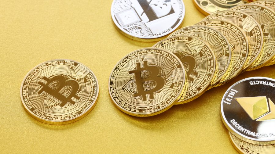 Piața criptomonedelor își revine după scăderile din ultima săptămână. Bitcoin crește cu 8%
