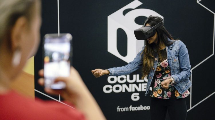 Facebook va începe testarea reclamelor în jocurile Oculus VR. Prima va apărea în Blaston