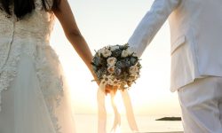 Două femei au câștigat o avere din căsătoriile cu 19 bărbați în doar 2 ani. Au fost înșelați cu circa 300.000 de euro