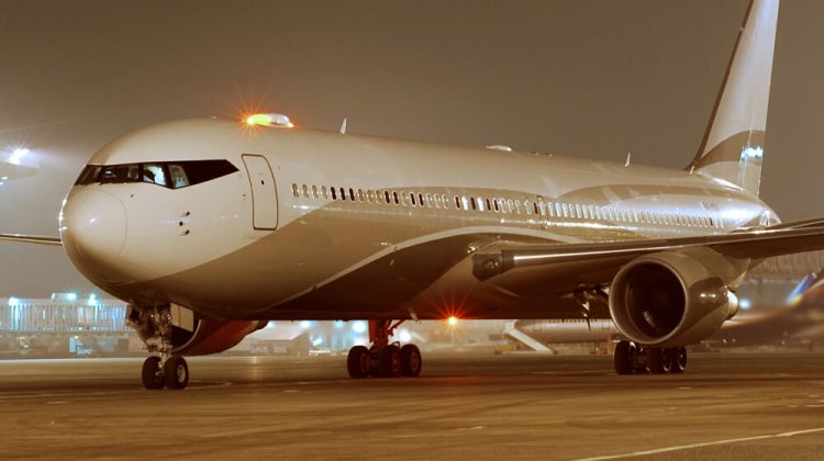(FOTO/VIDEO) Avionul privat al lui Roman Abramovich – unul dintre cele mai scumpe aeronave din lume. Arată bestial