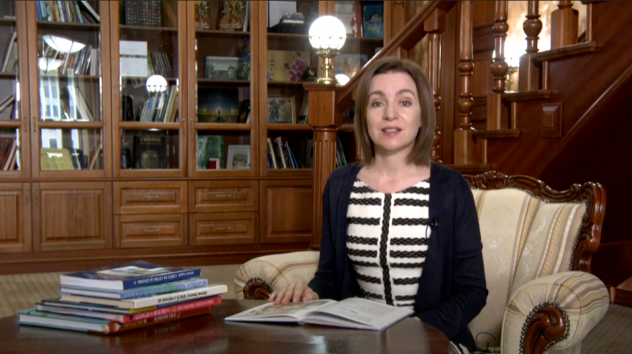 (VIDEO) Maia Sandu citește o poveste de Spiridon Vangheli. Președinta s-a alăturat campaniei „Povești de-acasă”