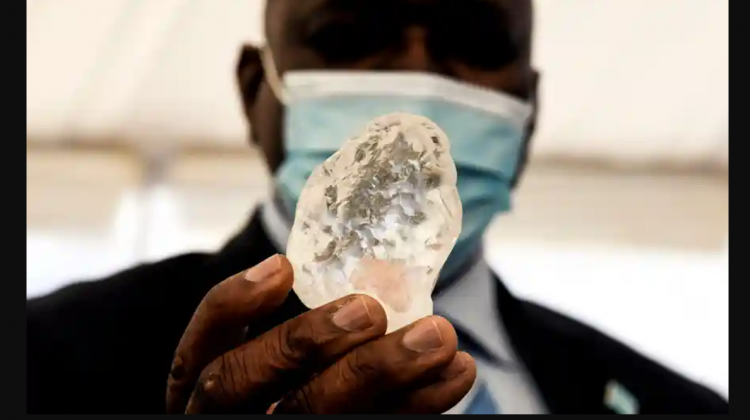 A fost descoperit al treilea cel mai mare diamant din lume! „Aduce speranță unei națiuni greu încercate”