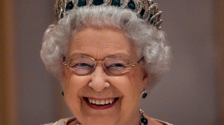 Regina Elizabeta a II-a își va sărbători jubileul de platină în iunie 2022. Englezii vor avea 4 zile libere