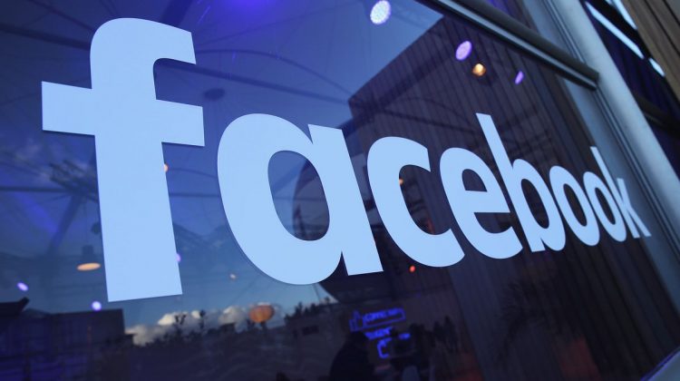 Înapoi la crypto: Facebook va permite reclamele legate de criptomonede, după aproape trei ani de la prima interdicţie