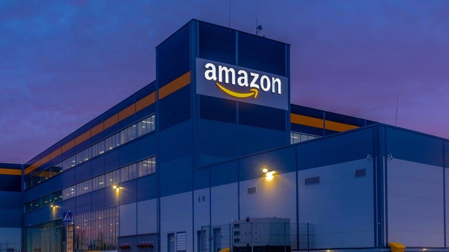 Amazon a atins pentru prima dată o valoare de piaţă de 2.000 de miliarde de dolari