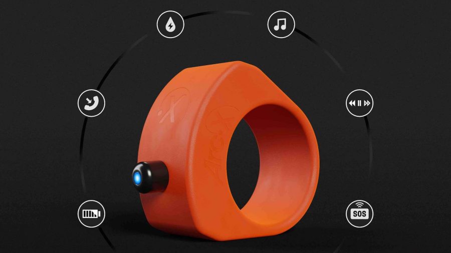 Doar 36€! Gadget pentru pasionaţii de fitness: cum poţi controla smartphone-ul de la distanţă, chiar şi purtând mănuşi
