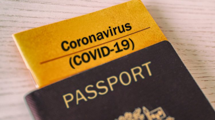 Țările care au început să elibereze „pașapoarte Covid”, cu o lună înainte de termen. Oficial UE: este un început bun