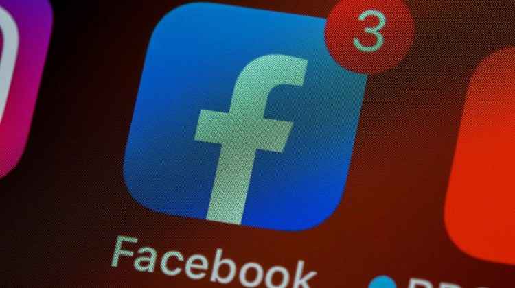 13 fapte uimitoare despre Facebook. Tot ce nu știi despre cea mai populară rețea de socializare din lume