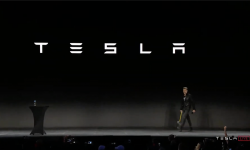 Noul Model Tesla: ce trebuie să știi despre ultima lansarea a lui Musk (VIDEO)