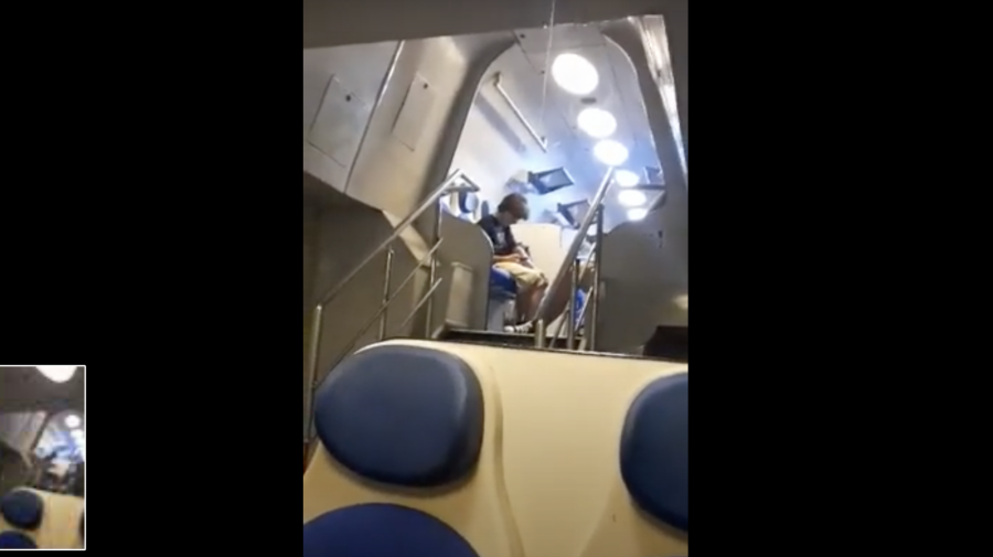 VIDEO: Groază într-un tren CFR, după ce toaleta dintr-un vagon s-a defectat și a împroșcat călătorii cu dejecții