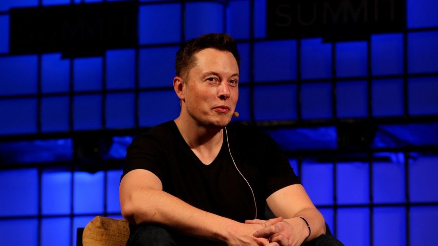 Elon Musk, pe lista de așteptare în spațiu!  Cât a plătit miliardarul pe un bilet de la compania lui Richard Branson