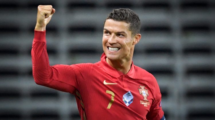 Cristiano Ronaldo bate un nou record, dar nu în fotbal! Va primi cei mai mulți bani pentru o postare pe social media