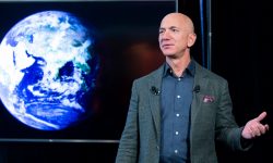 Cel mai bogat om al planetei zboară azi în Spațiu. Jeff Bezos va fi primul turist spațial care va depăși linia Karman
