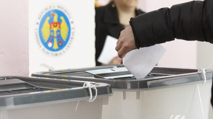 VIDEO Diaspora votează! O secție de votare din Italia a fost deschisă cu aplauze și Imnul Republicii Moldova pe fundal