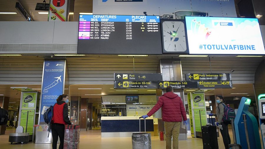 ALERTĂ la Aeroportul Internațional din Iași! Jumătate dintre pasagerii unei curse Londra-Iași, cu acte Covid false