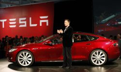Profitul net al Tesla depășește pentru prima dată 1 miliard de dolari