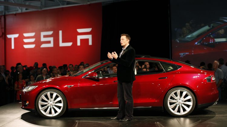 Elon Musk are planuri grandioase pentru Tesla. Vrea să reducă la jumătate costurile de producție