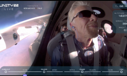 11 iulie 18:40: Richard Branson și echipajul său au revenit pe Pământ după un zbor cu succes la limita spațiului cosmic
