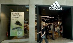 Tranzacție de miliarde de euro: Adidas va vinde Reebok! Obține cu un miliard mai puțin decât l-a cumpărat acum 15 ani