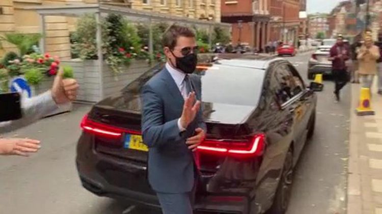 A fost furat BMW-ul lui Tom Cruise! Avea în mașină bunuri în valoare de zeci de mii de lire sterline