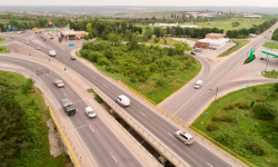 Prin cea mai mare intersecţie din Moldova trec zilnic 77 mii vehicule. Unde se află