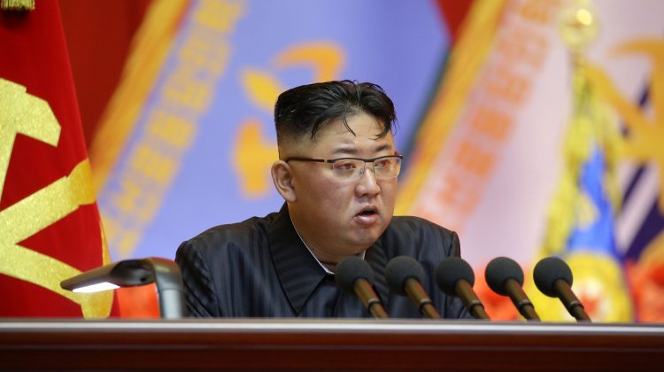 Bandajul de pe ceafa lui Kim Jong Un, un mister de pe lista posibilelor probleme de sănătate ale liderului nord-coreean