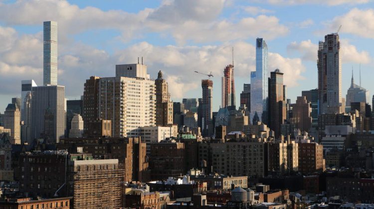 Miliardarii care au plătit zeci de milioane de dolari pentru apartamente de lux în New York – sunt nemulțumiți. DE CE?