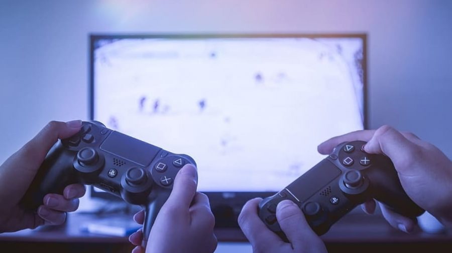 Caz unic în lume: Un adolescent a stat două luni internat în spital după ce a devenit dependent de un joc video