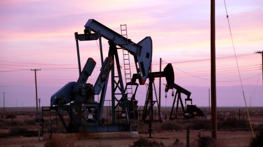 Prețul petrolului, la cel mai ridicat nivel din ultimele luni: „Se discută tot mai mult despre scăderea stocurilor”