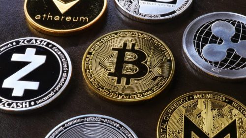 Criptomonedele și bursele, în scădere: Bitcoin pierde 26% în doar șase săptămâni