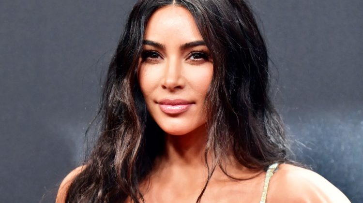 Kim Kardashian, criticată pentru promovarea crypto: Dacă le cumperi, ar trebui să fii pregătit să-ți pierzi toți banii