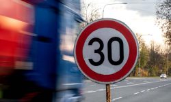 Lyon reduce viteza în localitate la 30km la oră