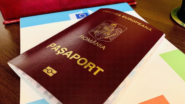 Comisia Europeană: Cetăţenii moldoveni vor beneficia în continuare de regimul fără vize în statele spaţiului Schengen