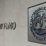 Războiul aprinde prețurile! FMI: de la petrol la mâncare, totul se scumpește