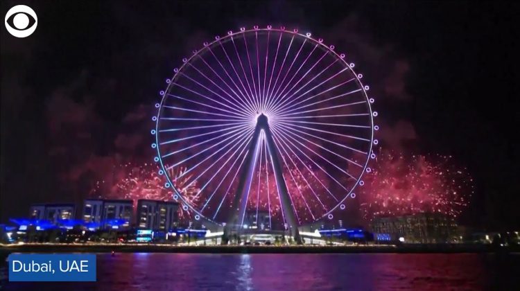 (VIDEO) Show spectaculos de drone și artificii la deschiderea Dubai Eye. A fost prezent și prințul moștenitor