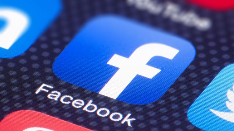 Facebook pune profitul mai sus decât informarea corectă. Ce spune gigantul tech