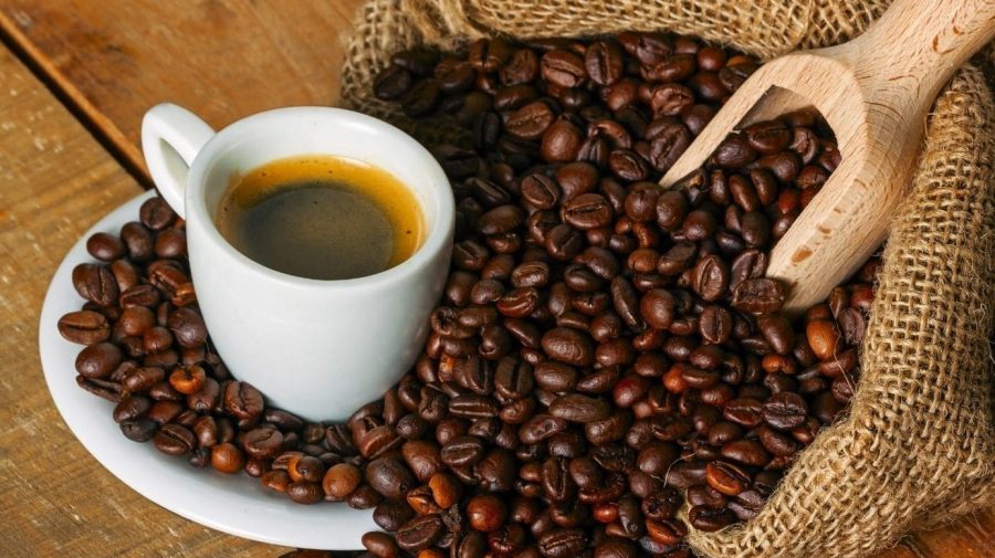 Cafeaua, ar putea deveni un LUX. Asistăm la prețuri RECORD, cele mai mari din ultimul deceniu