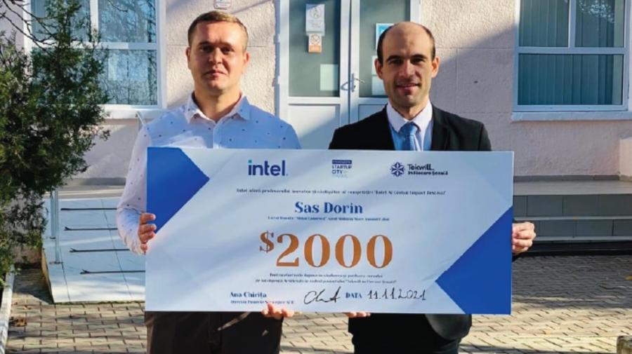 Un profesor din regiunea Cahul, premiat cu 2.000 de dolari pentru un proiect în domeniul Inteligenței Artificiale