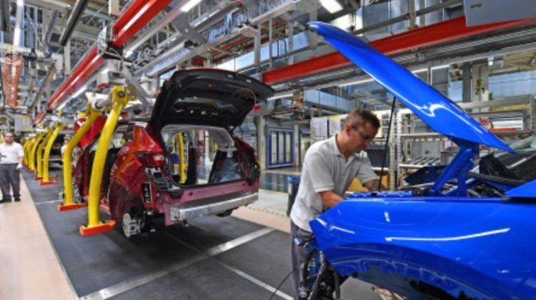 Marea Britanie are cea mai scăzută producţie auto din octombrie din 1956