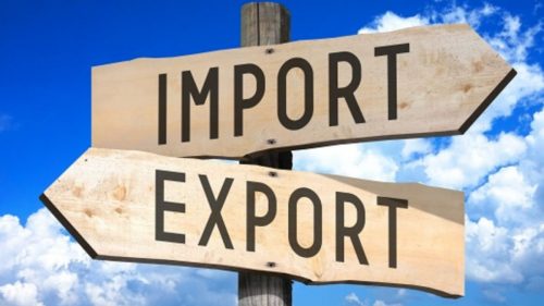 Miliardele comerțului exterior: gazele și petrolul trag importurile în sus, exporturile mizează pe semințe și cabluri