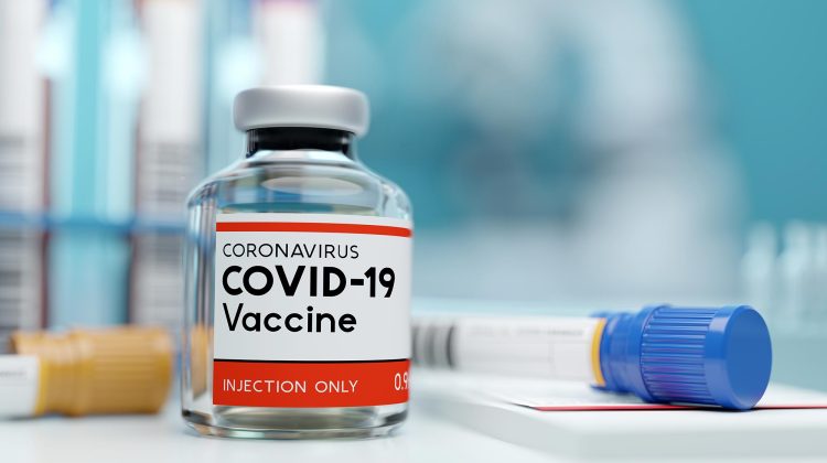 Când eşti plătit să te vaccinezi: Un bărbat s-a vaccinat împotriva Covid-19 de 10 ori într-o singură zi