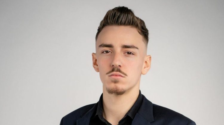 Un tânăr de 19 ani din România vrea să revoluționeze piața crypto. Milionar la 19 ani și lansarea FutureCoin