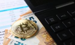 Câţi oameni investesc în criptomonede? Crypto.com: ne așteptăm să ajungă la 1 miliard până la finalul anului 2022