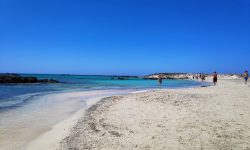 FOTO// Plajele din Grecia cu cea mai frumoasă culoare a mării. Nuanțe de un albastru infinit până la verde turcoaz