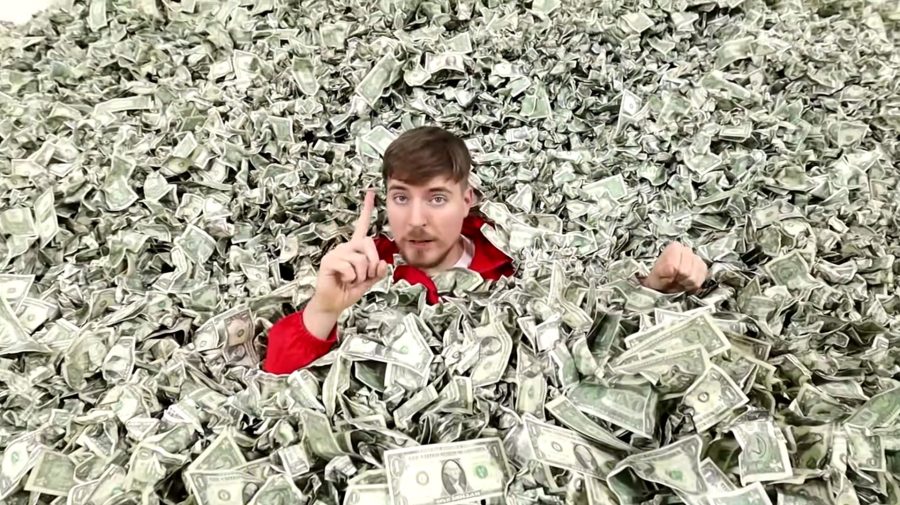 Cel mai bine plătit youtuber din 2021! Americanul de 23 de ani a câștigat 54 de milioane de dolari