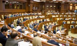 Deputații se întâlnesc luni să voteze bugetul țării