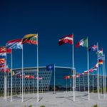 Cutremur în NATO: SUA ar putea retrage o parte crucială a arsenalului destinat Europei